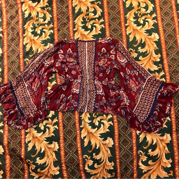 70s Style Floral XL Bell-Sleeves Gypsy/Witchy/Boho/Hippie Long Sleeve Blouse - Picture 11 of 16